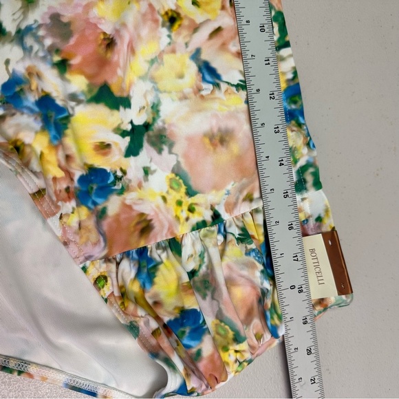 Artesands | High Waist Floral Women's Swim bottoms - Picture 5 of 7
